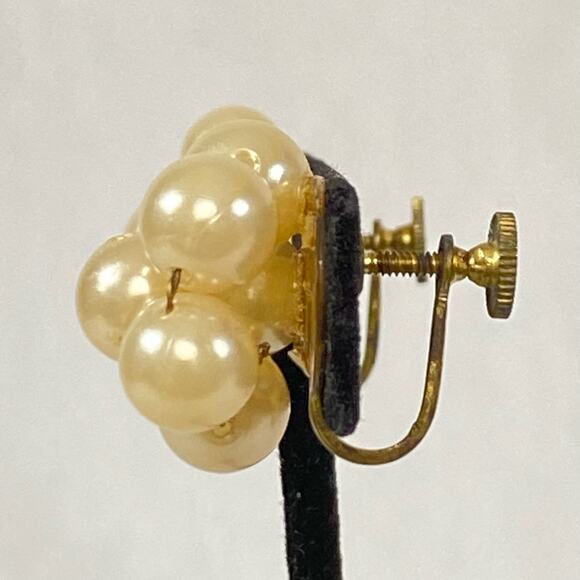 Vintage Pearly Bead Wired Cluster Earrings Screw Back - Picture 4 of 8